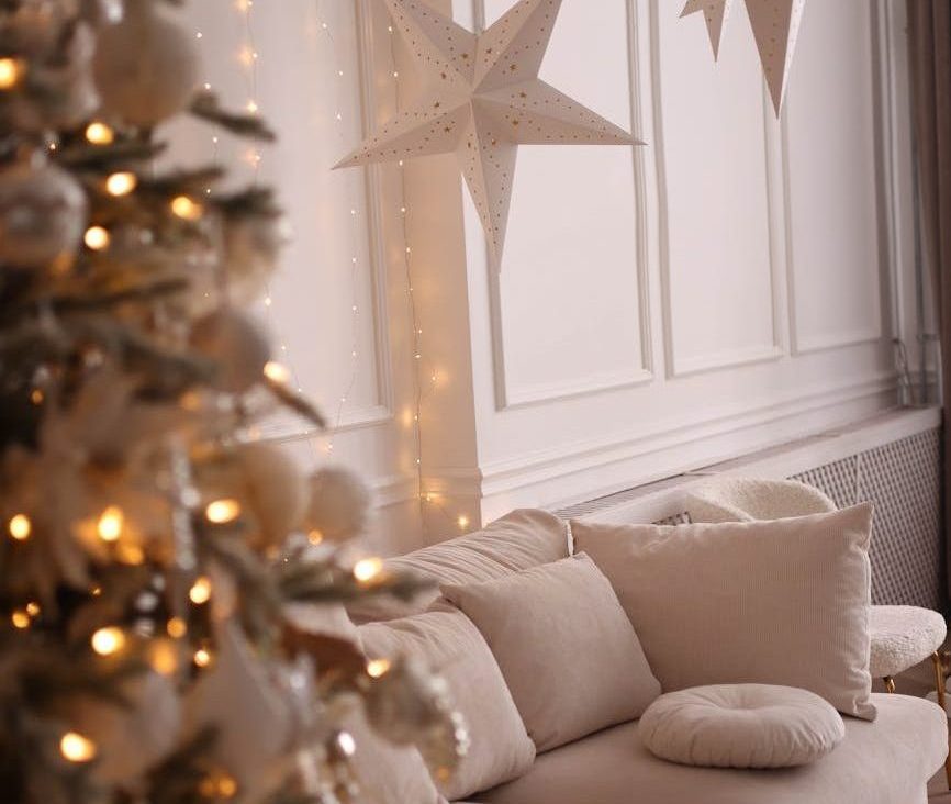 Decorated christmas tree in a room interior